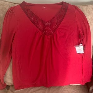 St. John’s Bay Women’s V Neck Embossed Neckline Shirt